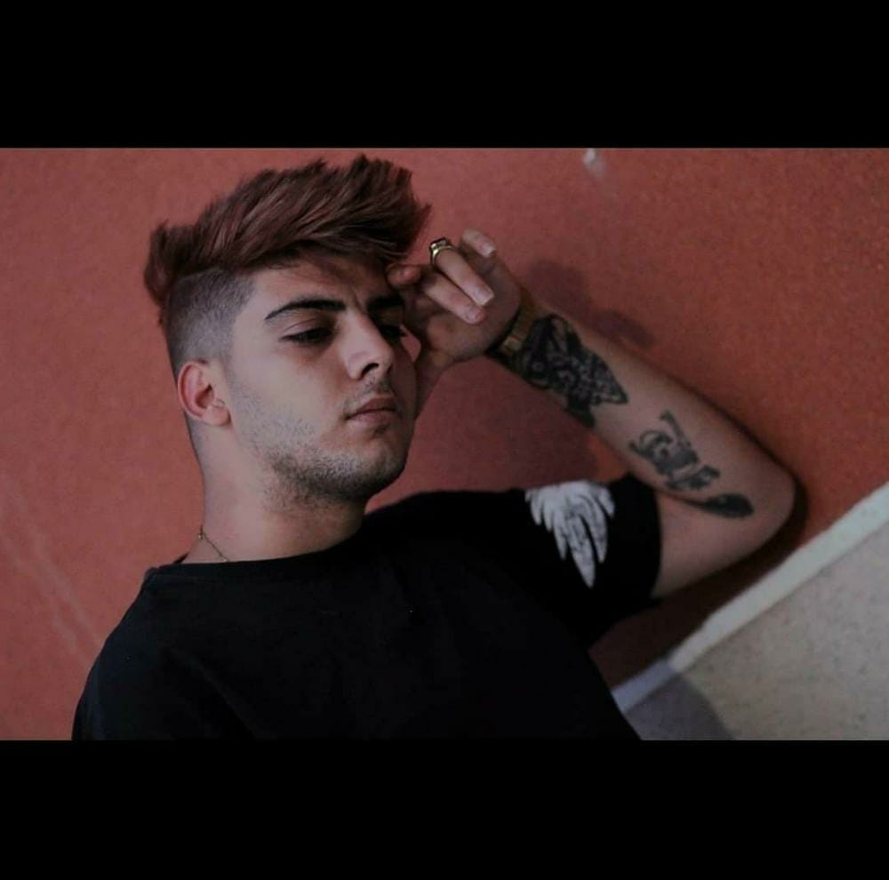 دانلود آهنگ ارور علیرضا کهراری